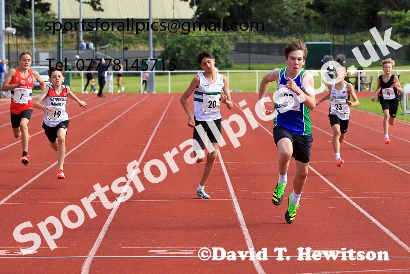 Boys Under-13s 200 metres, 2023 Northern Under-13s, Under-15s and Under-17s, Middlesbrough.  Photo: David T. Hewitson/Sports for All Pics